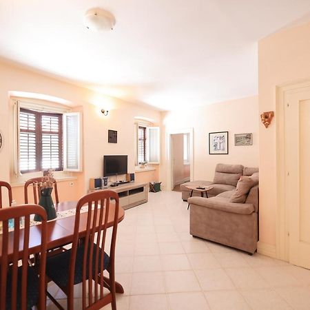 Two Bedroom Apartment In City Center Igor Zadar Exterior photo