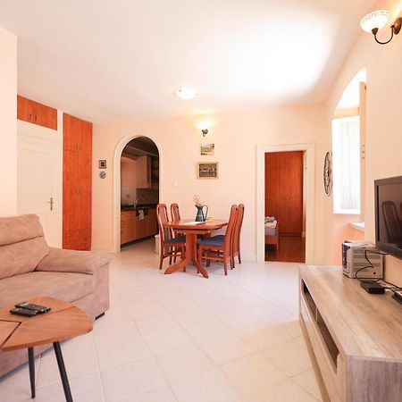 Two Bedroom Apartment In City Center Igor Zadar Exterior photo