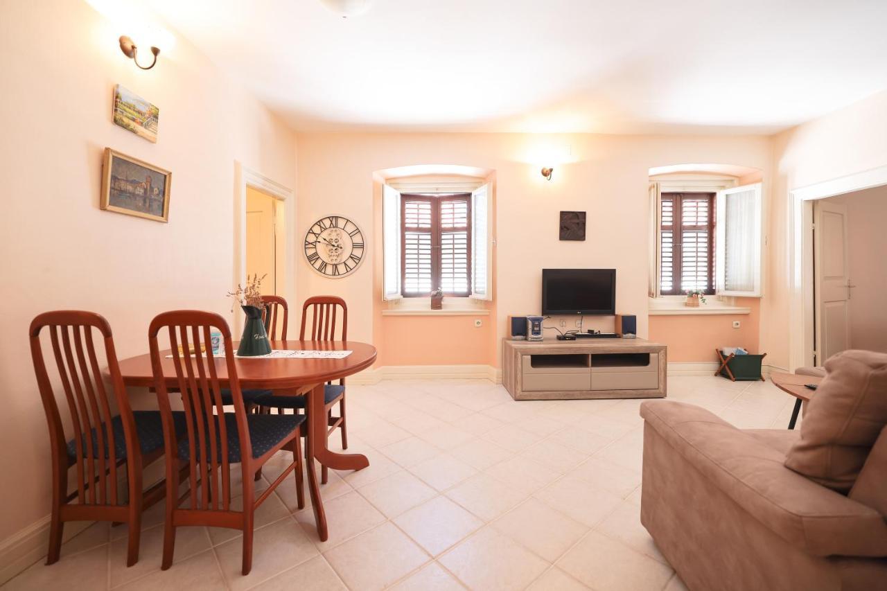 Two Bedroom Apartment In City Center Igor Zadar Exterior photo