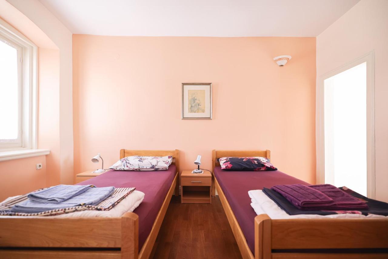 Two Bedroom Apartment In City Center Igor Zadar Exterior photo