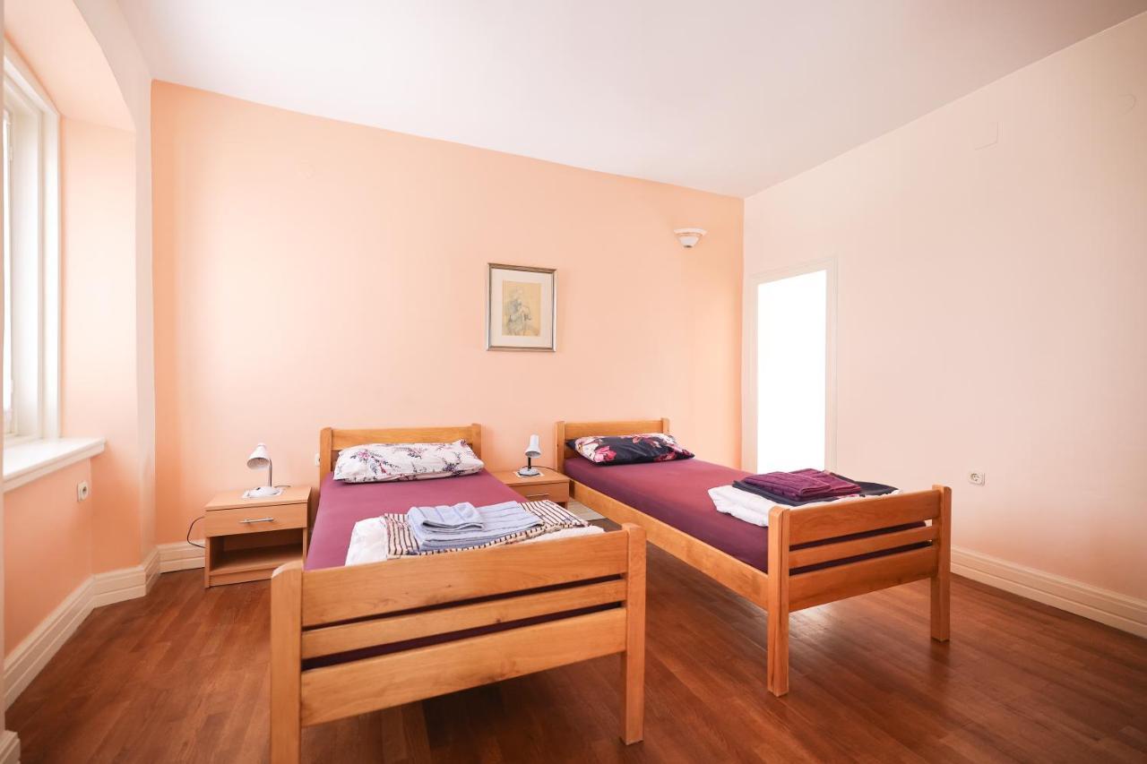 Two Bedroom Apartment In City Center Igor Zadar Exterior photo