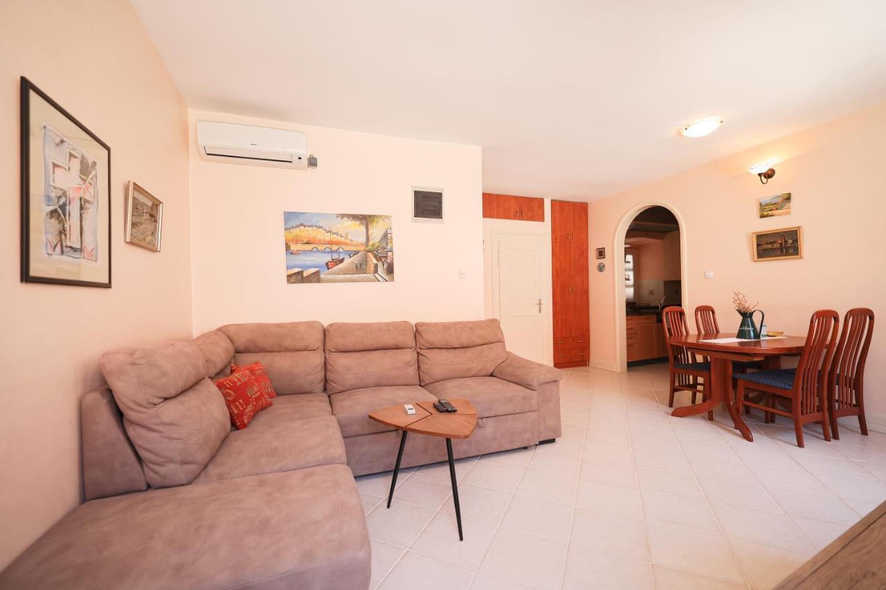 Two Bedroom Apartment In City Center Igor Zadar Exterior photo