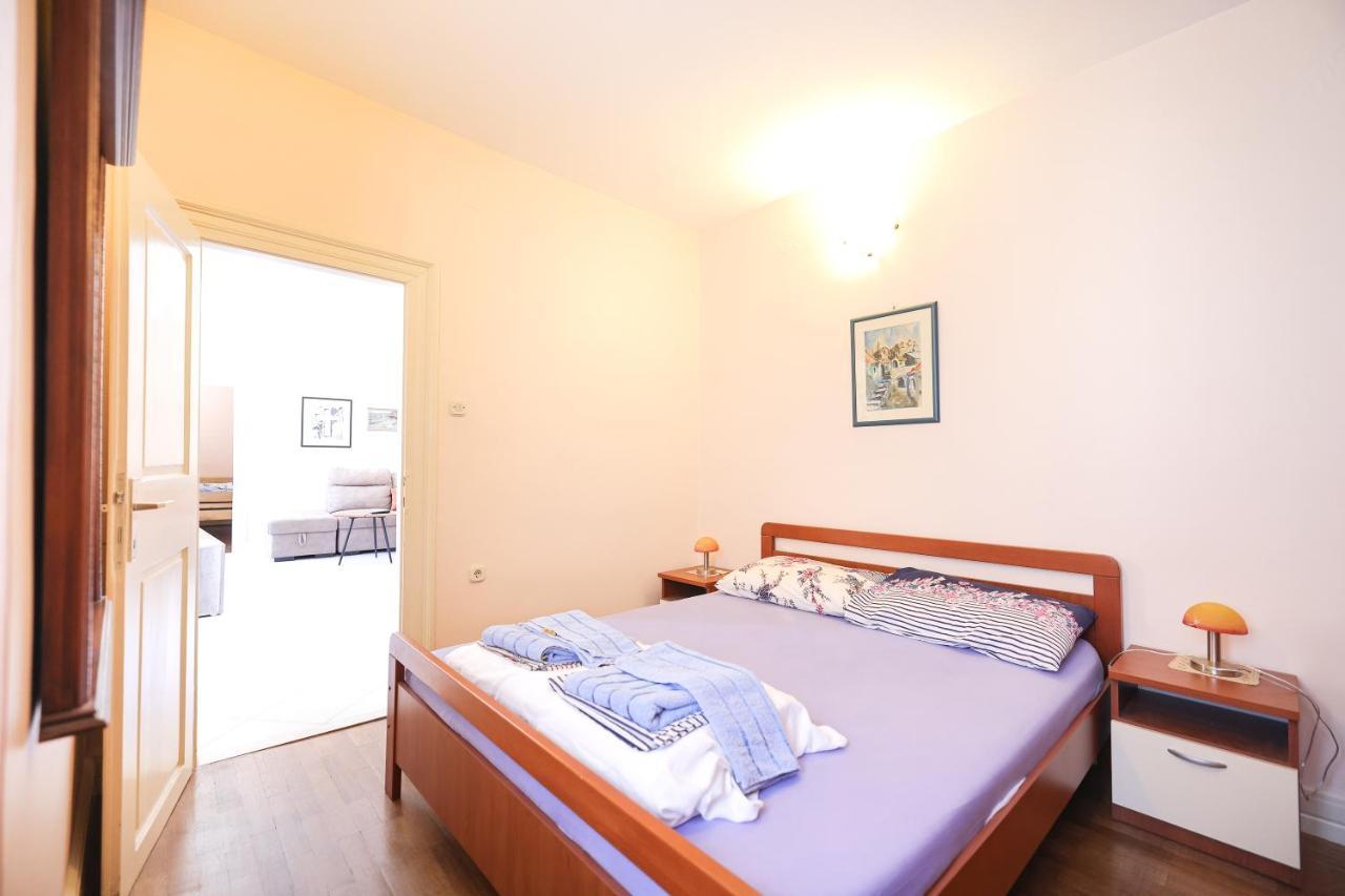Two Bedroom Apartment In City Center Igor Zadar Exterior photo