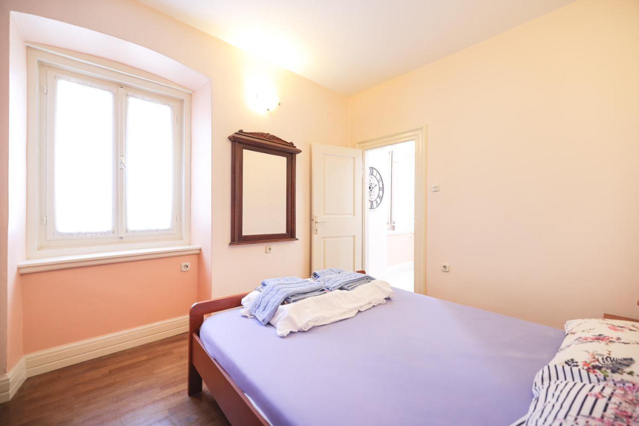 Two Bedroom Apartment In City Center Igor Zadar Exterior photo
